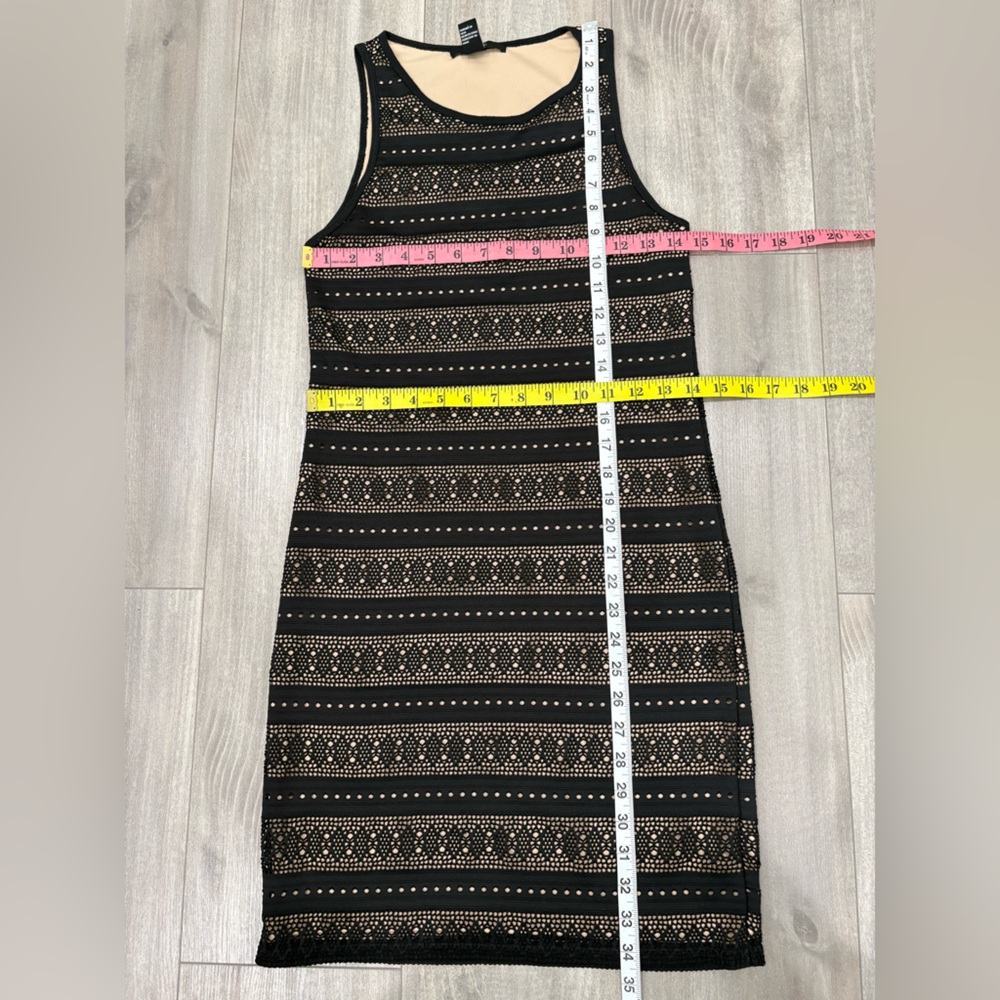 Forever 21 Black and Tan Lace Midi Dress Size M - Picture 3 of 5